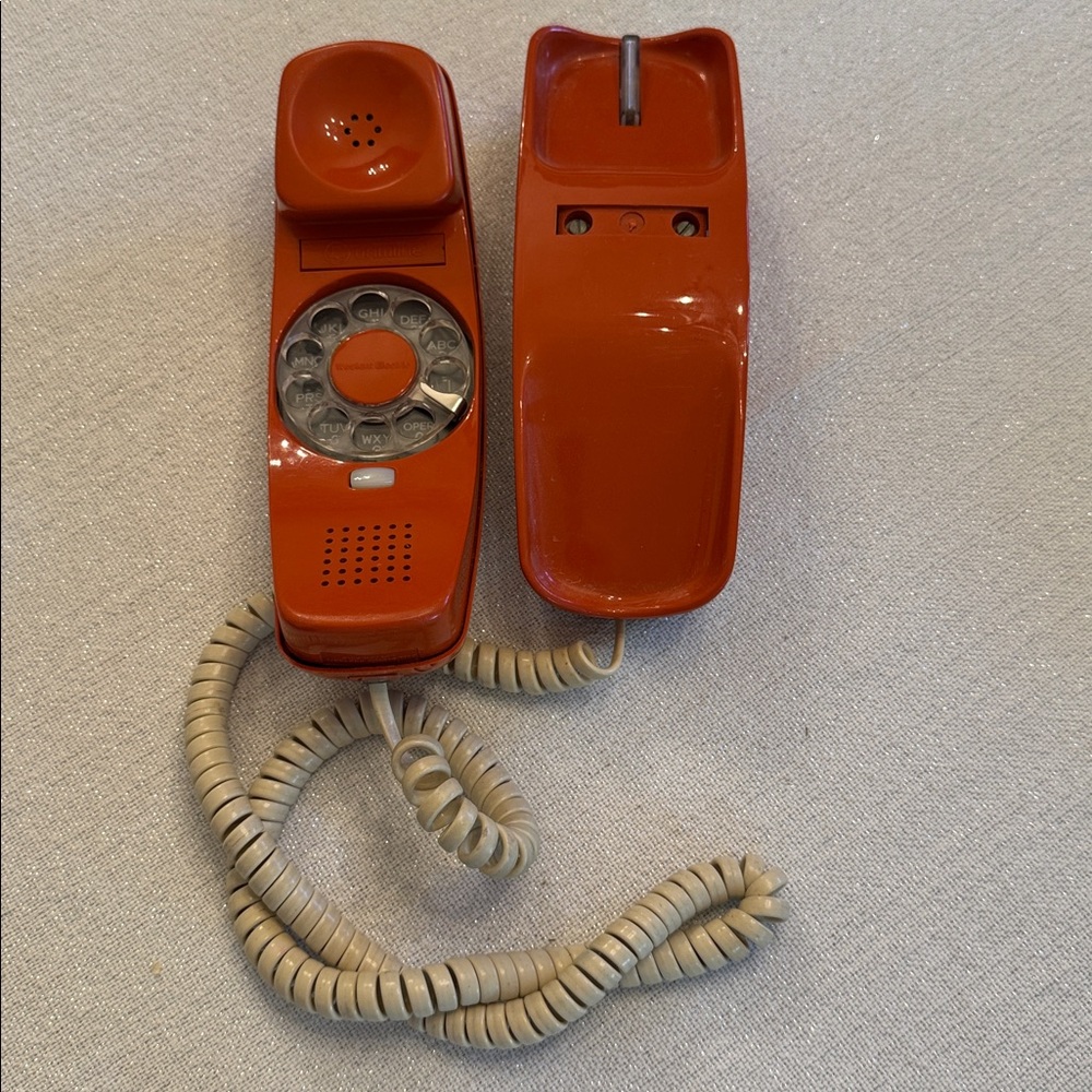 Vintage Western Electric Trimline Rotary Phone